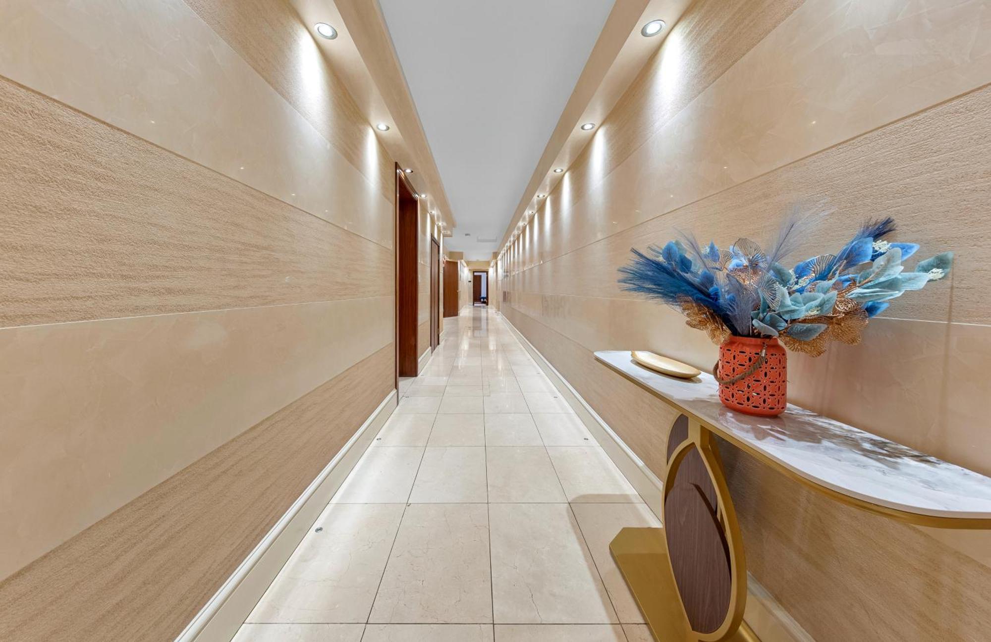 Appartamento 250 Sqm Mega Mansion
